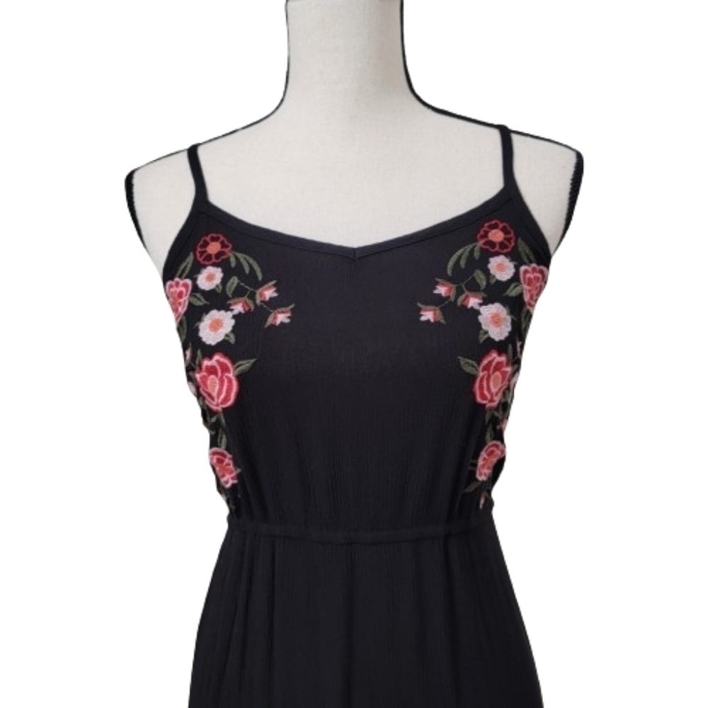 Fourteenth Place Size S Black Crepe Maxi Halter Dress w/ Pink Embroidered Floral - Picture 2 of 13